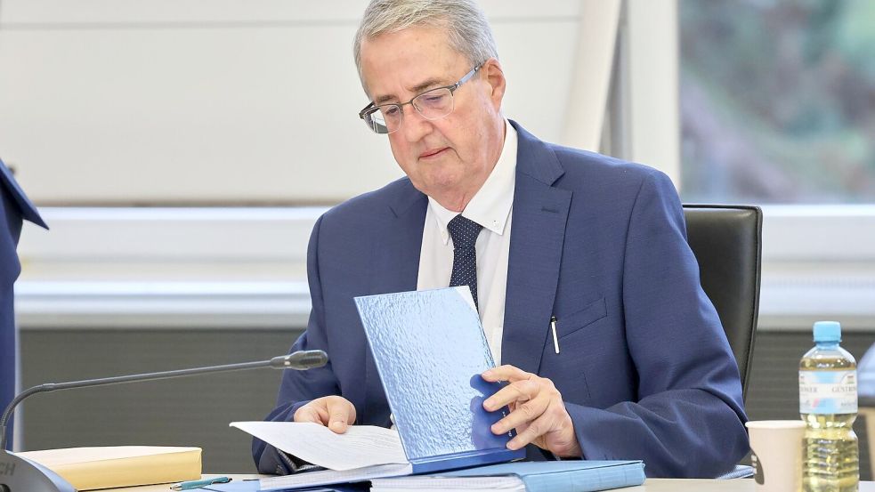 Der Facharzt und forensich-psychiatrische Sachverständige Peter Keiper war an jedem der 32. Verhandlungstage anwesend.   Foto: Bernd Wüstneck/dpa
