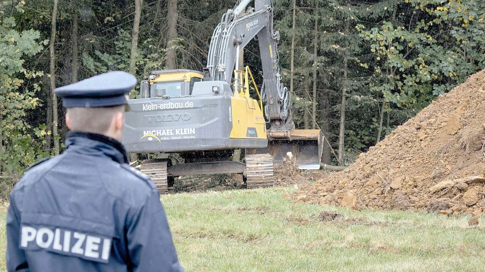 Die Polizei hatte die Sucharbeiten nach einem konkreten Hinweis gestartet. Foto: Tizian Gerbing/dpa