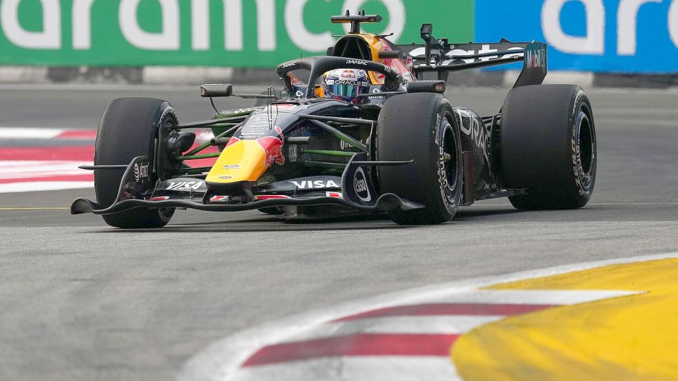 Max Verstappen ist in der Sprint-Qualifikation nicht zu schlagen. Foto: Ng Han Guan/AP/dpa