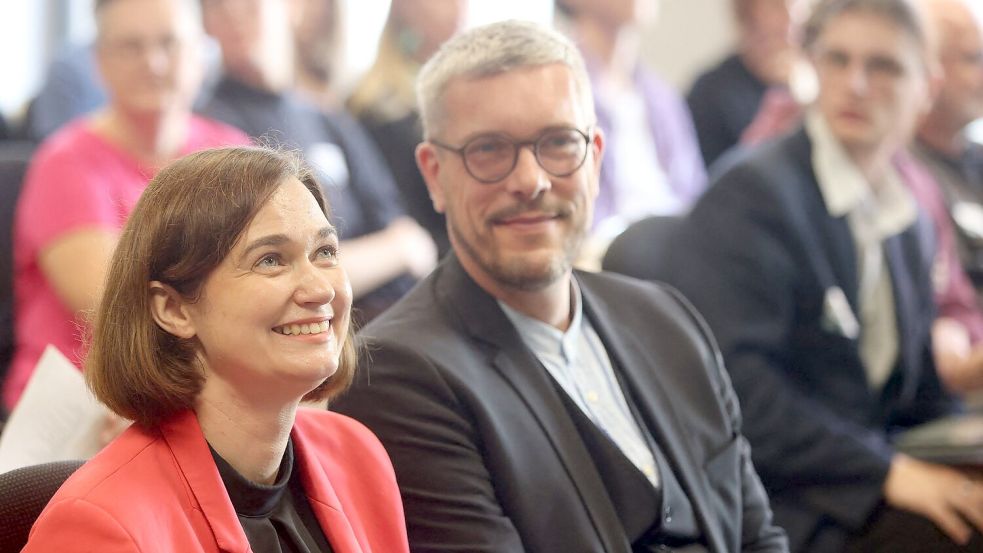 „Nun beginnt die Arbeit“, sagte Grünen-Fraktionschefin Müller mit Blick auf die anstehenden Koalitionsverhandlungen. Foto: Danny Gohlke/dpa