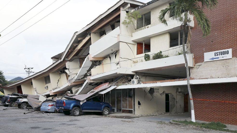 Bei dem Erdbeben in Panama wurden nach ersten Erkenntnissen rund 400 Gebäude beschädigt.  Foto: Daniel Gonzalez/XinHua/dpa
