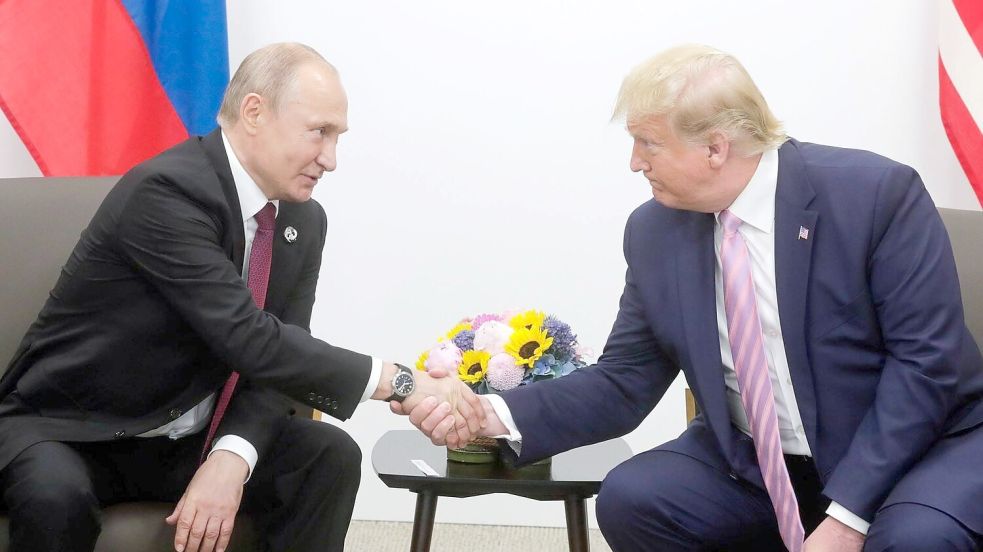 Das Bild ist schon sieben Jahre alt und wurde in Osaka aufgenommen. Aber erst jetzt konnte Trump mit Putin einen Deal abschließen. Die Ukraine und die EU sind entsetzt. Foto: IMAGO/ Kremlin Pool