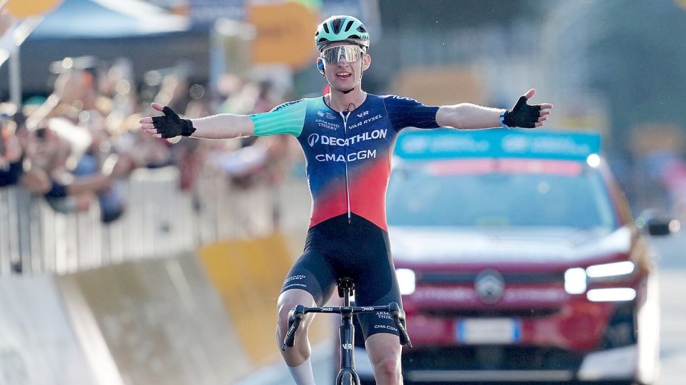 Ihm konnte keiner folgen: Paul Seixas. Foto: Gian Mattia D’Alberto/LaPresse/AP/dpa