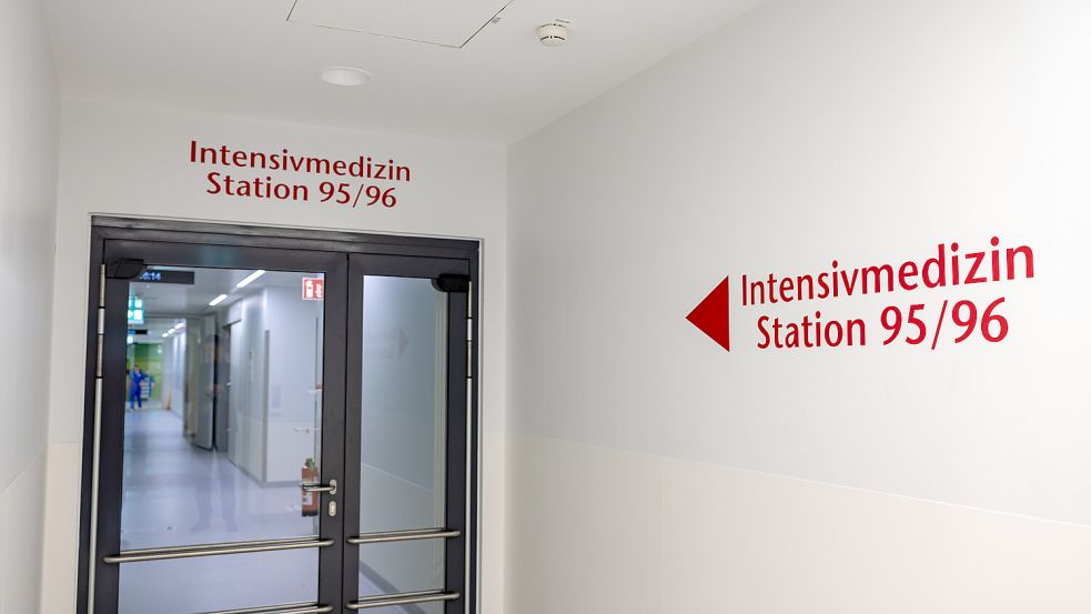 Was verbirgt sich hinter dieser Tür? Das Klinikum Osnabrück hat eine neue Intensivstation eröffnet. Noz hat sich dort umgesehen. Foto: Sebastian Dannenberg