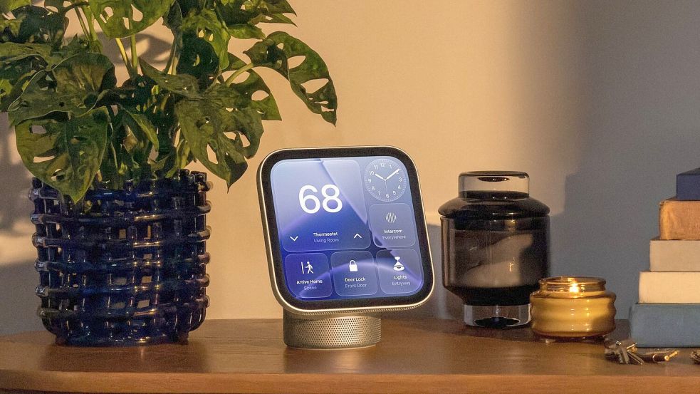 Nicht in der EU: Wegen eines Streits um den Zugang zu Nutzerdaten hält Apple das HomeView vorerst von Ländern der Europäischen Union fern.  Foto: -/Apple/dpa