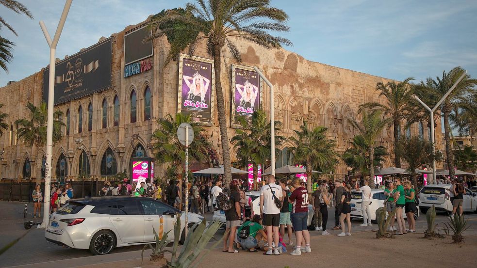 Der „Megapark“ läutet die beiden Closing-Wochenenden ein. Foto: Clara Margais/dpa