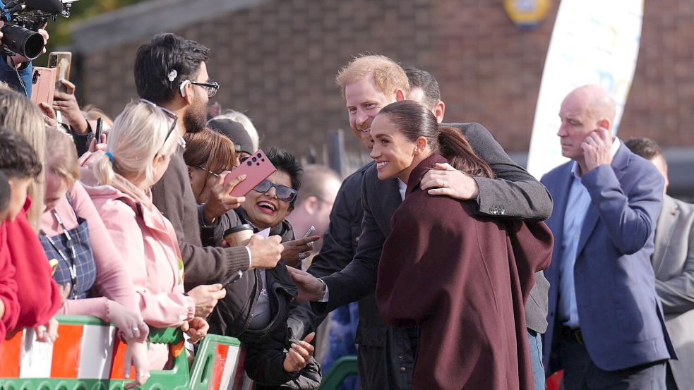 Harry und Meghan sind zurück in der britischen Öffentlichkeit. Foto: Joe Giddens/PA Wire/dpa