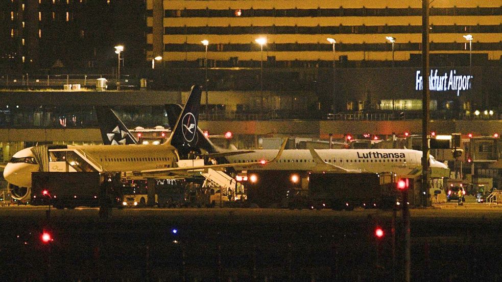 Lufthansa schont die Kerosin-Lager in Frankfurt.  Foto: Ardavan Safari/dpa