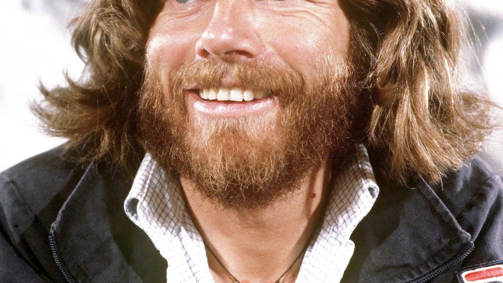 Messner stand auch zwei Mal auf dem Mount Everest. (Foto: Archiv) Foto: Frank Leonhardt/dpa