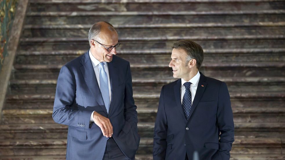 Friedrich Merz und Emmanuel Macron wollen Neuzulassungen von Verbrennerautos auch nach 2035 ermöglichen. Eine entsprechende Änderung der EU-Regeln steht noch aus. Foto: dpa/Oliver Berg