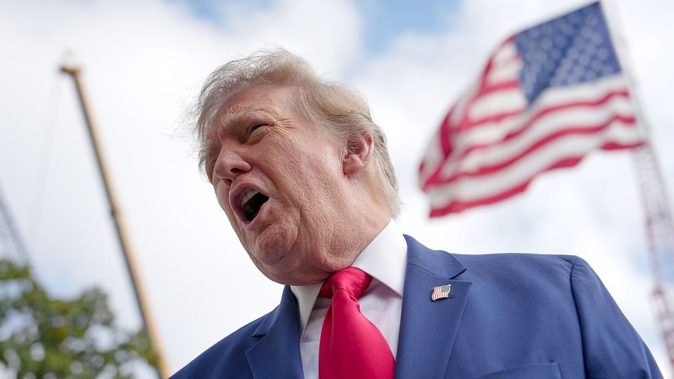 Hat Trump sich dauerhaft für Moskau und gegen Kiew entschieden? Foto: Julia Demaree Nikhinson/AP/dpa