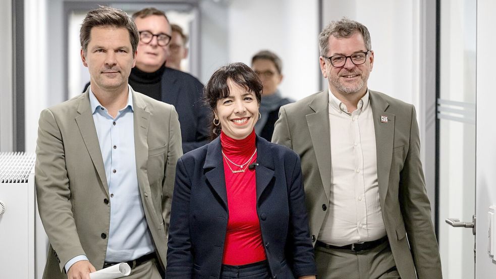 Die Spitzen von Linke, Grünen und SPD haben ihre Sondierungen zur Regierungsbildung erfolgreich abgeschlossen.     Foto: Fabian Sommer/dpa