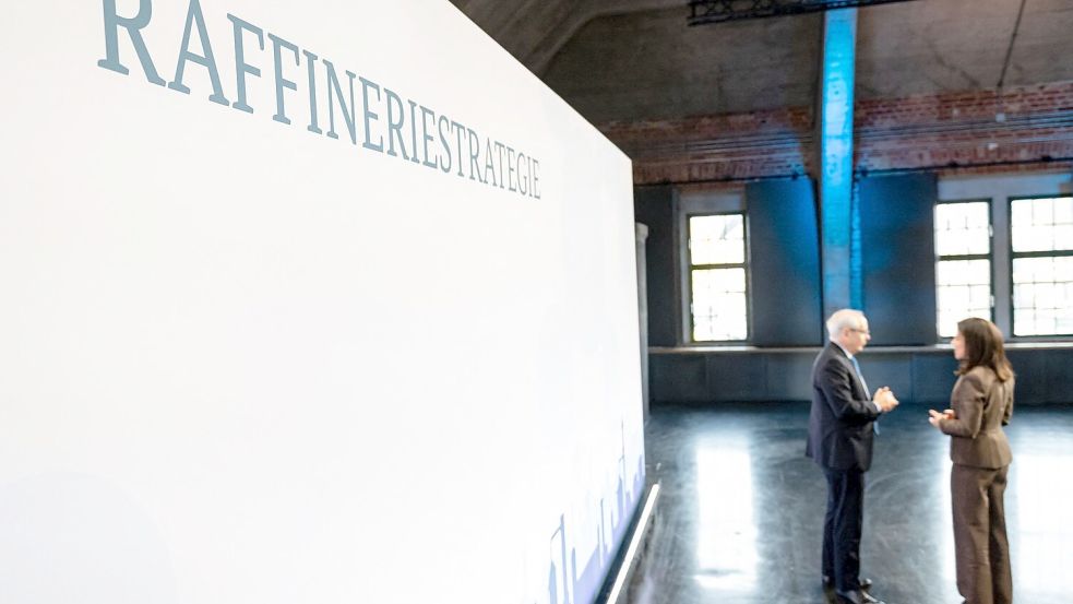 Die Raffineriestrategie soll im kommenden Jahr vorgelegt werden. Foto: Fabian Sommer/dpa
