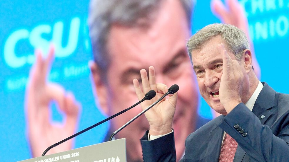 Markus Söder hält auf dem CSU-Parteitag eine kämpferische Rede. Foto: Peter Kneffel/dpa