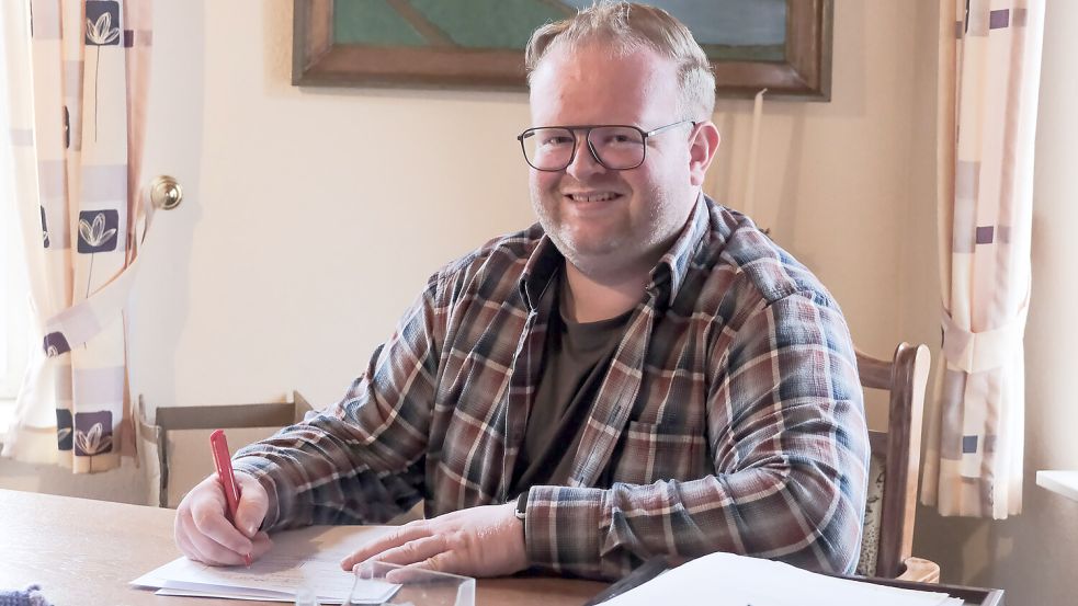 Ein Multitalent für Riepe: Ob Ortspolitik, Dorfgemeinschaft oder AWO, Hannes Langer gehört zu den prägenden Ehrenamtlichen in Riepe. Foto: Helmut Vortanz