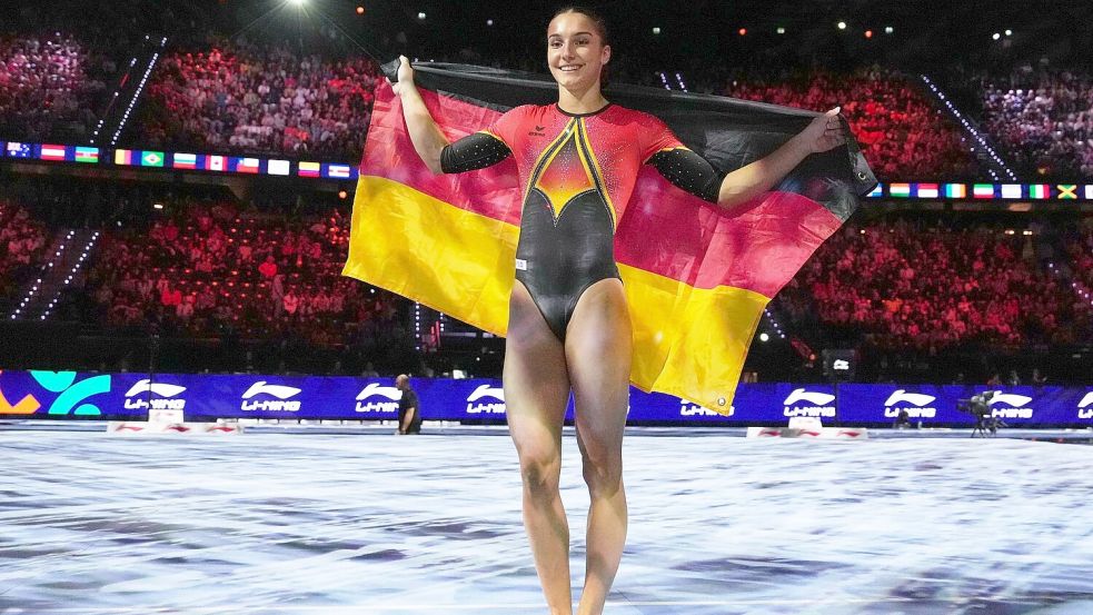 Jubel über WM-Silber: Helen Kevric. Foto: Francisco Seco/AP/dpa