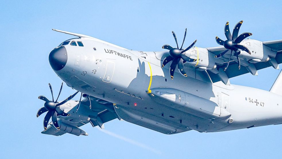 Deutsche Flugzeuge sollen bei dem Manöver für die Luftbetankung sorgen. (Archivbild) Foto: Sina Schuldt/dpa