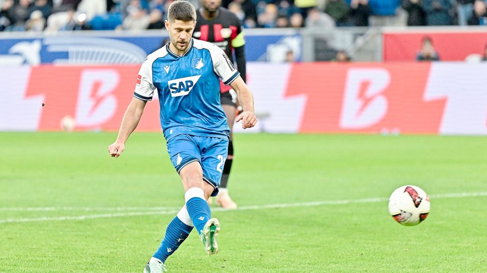 Joker Andrej Kramaric verwandelte den Elfmeter zum 1:0. Foto: Uwe Anspach/dpa