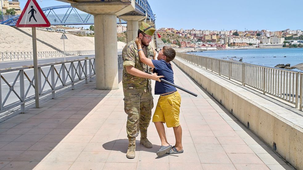 Bei der Migrationskrise in Ceuta Ende Juli starben mindestens 140 Menschen. (Archivbild)  Foto: Bernat Armangue/AP/dpa