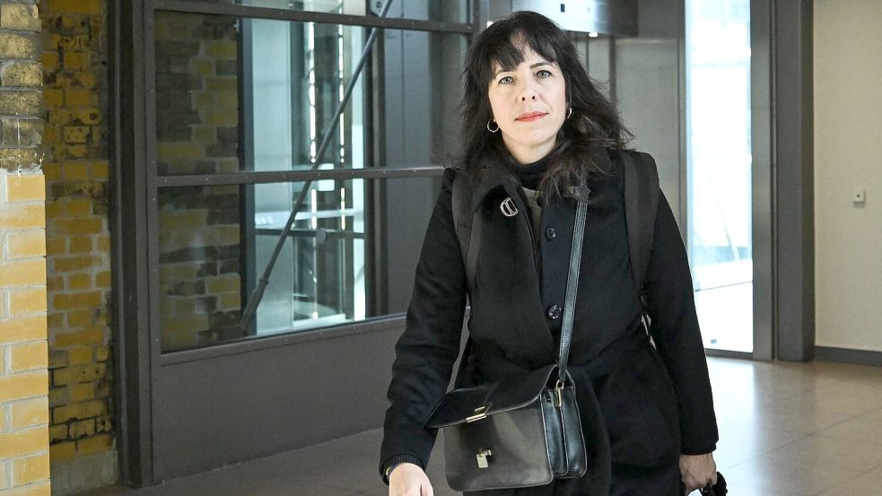 Die Berliner Linke-Fraktionsvorsitzende Elif Eralp möchte Regierende Bürgermeisterin werden.  Foto: Britta Pedersen/dpa