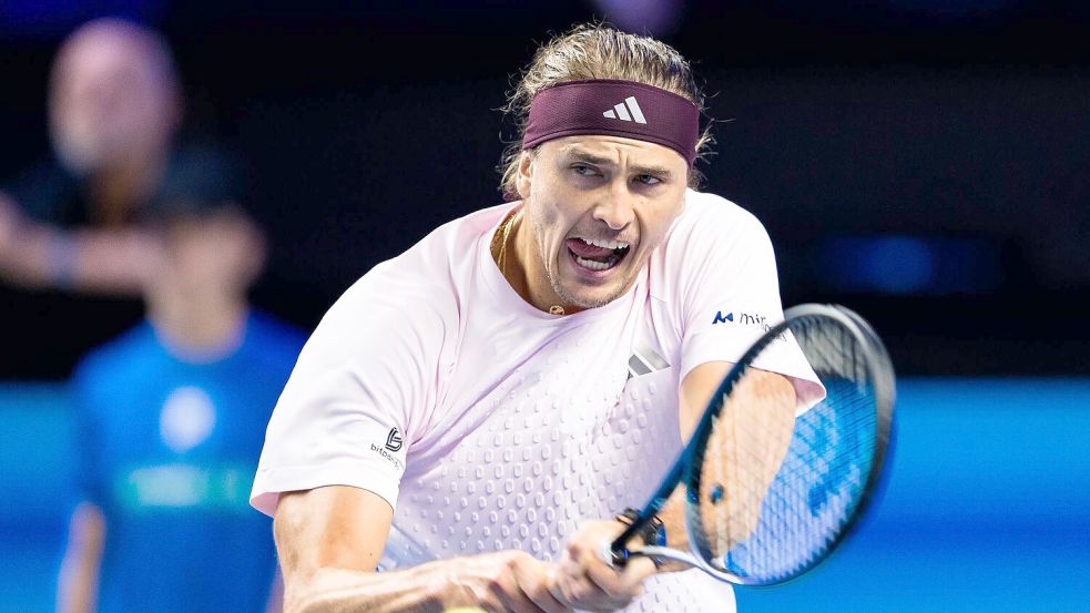 Alexander Zverev fehlt nur noch ein Sieg zu Platz eins in der Weltrangliste. Foto: Max Slovencik/APA/dpa