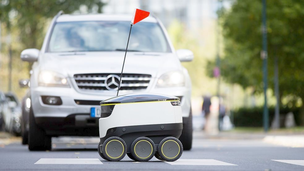 Solche Lieferroboter des Unternehmens Starship Technologies wurden auch in Deutschland bereits getestet. (Symbolbild) Foto: picture alliance / dpa