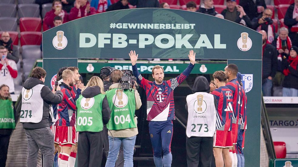 Harry Kane wurde als Gewinner des Ballon d’Or gefeiert. Foto: Sven Hoppe/dpa