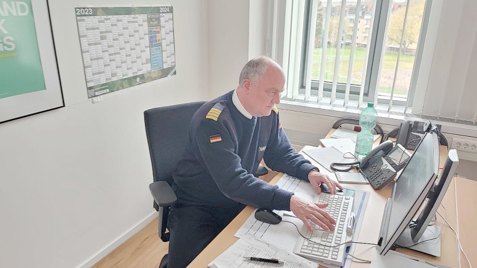 Rostock Dieser MarineKapitän sagt der Bürokratie bei der Bundeswehr