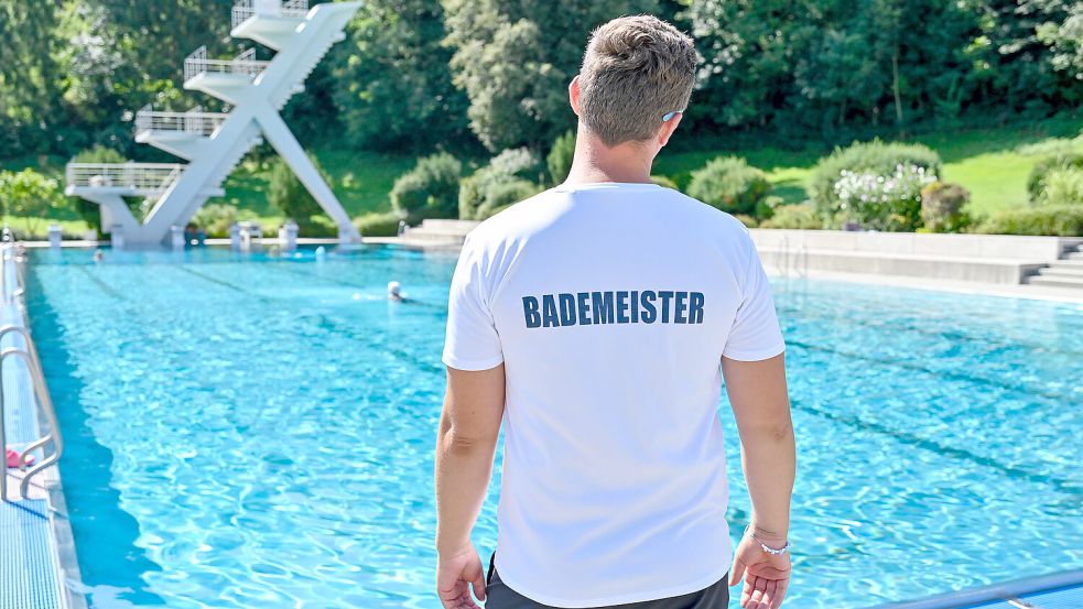 Wie Viel Verdient Man Als Bademeister www.oz-online.de