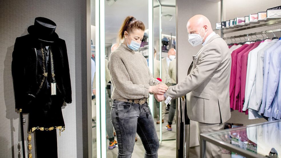 Retail: 25 euros for browsing - | will this come to Aurich too?