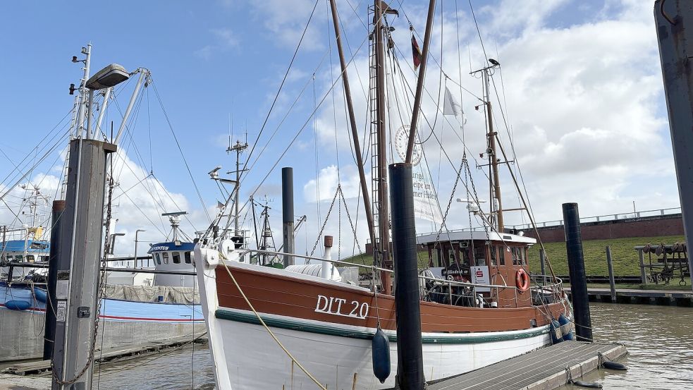 Tradition: Wie Ditzum seinen Kutter „Hinderk“ gegen Wind und Wasser ...