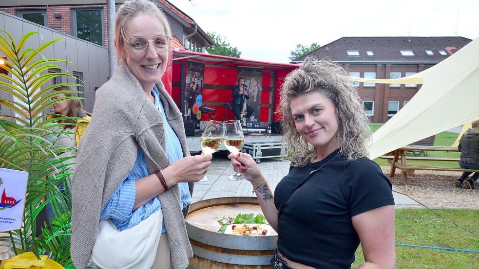 Mit Bildergalerie: Weinfest Remels - Genuss, Musik und Sommerabende voller ...