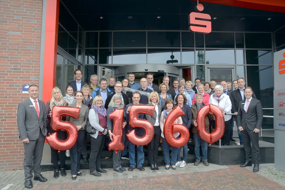 Sparkasse Emden schüttet 51 560 Euro aus - Ostfriesen-Zeitung
