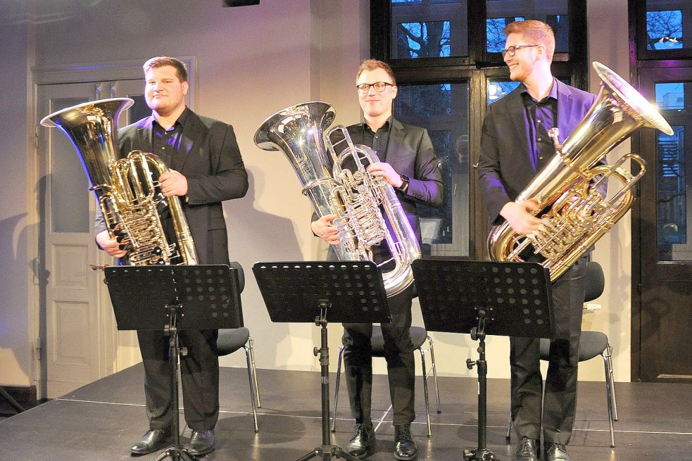 TubaTrio blies gegen Klischees an OstfriesenZeitung