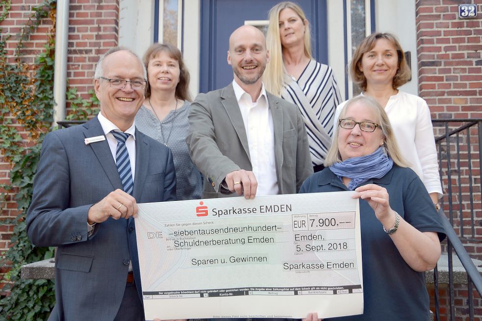 Emden: 7900 Euro für die Schuldnerberatung - Ostfriesen-Zeitung