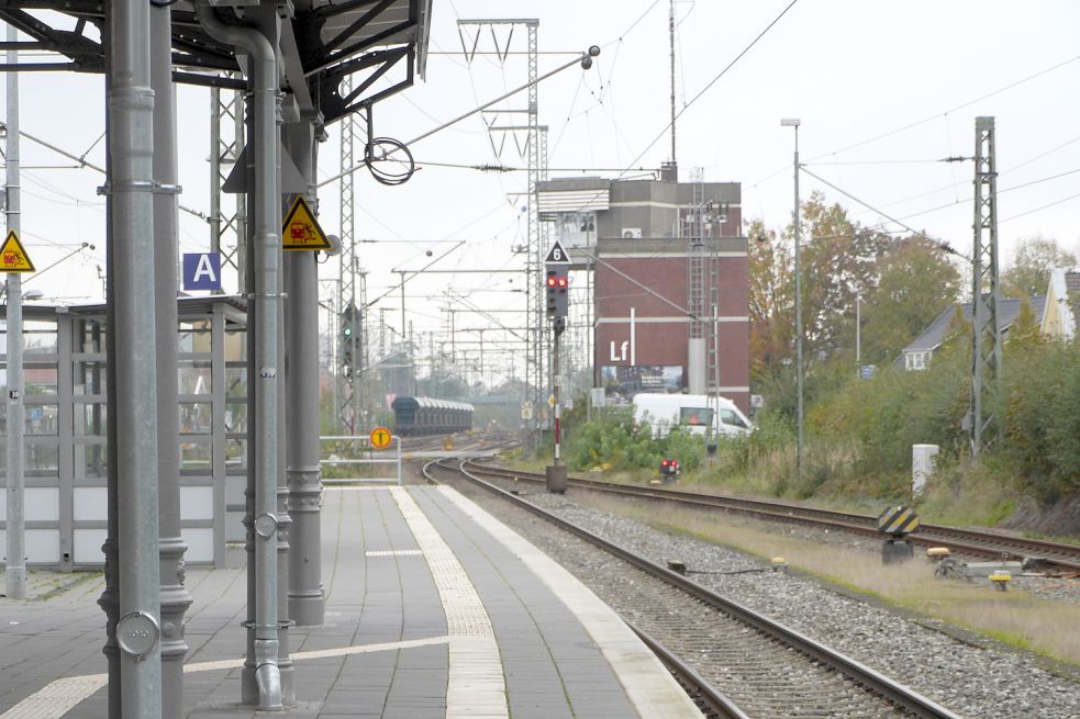 Oberleitungsstörung: Bahnverkehr unterbrochen - Ostfriesen-Zeitung